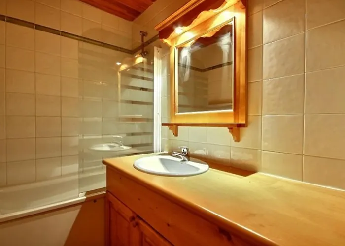 Sud 6 Pers Au Pied Des Pistes - Fr-1-455-33 *